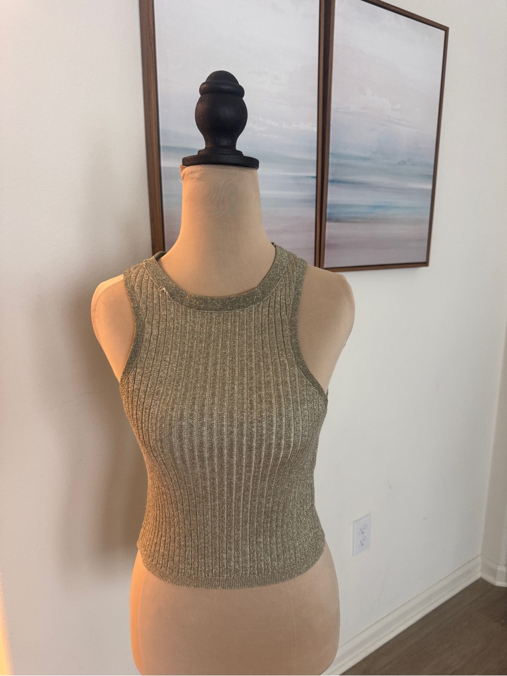 superdown Metallic Ribbed Tank Top - Gold - Picture 2 of 8